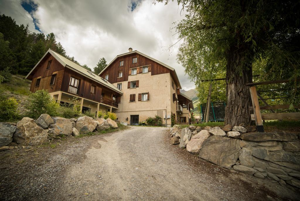 Chalet les Moineaux Chambres d'Hôtes Jausiers Exterior foto