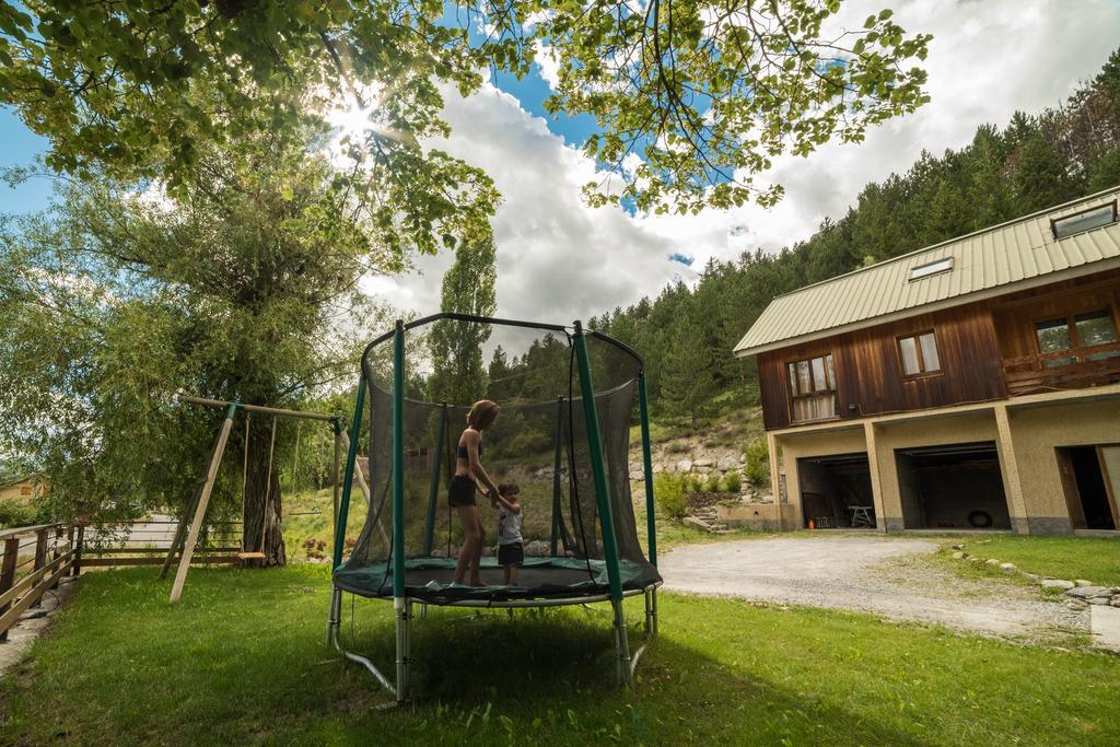 Chalet les Moineaux Chambres d'Hôtes Jausiers Exterior foto